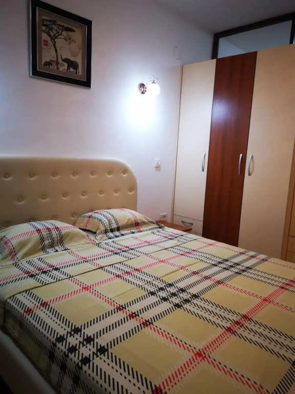 Splendid Two Bedroom Apartment Anastas Mitrev 25