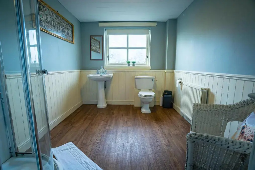 The Farmhouse, 6 Bed Property, Forres
