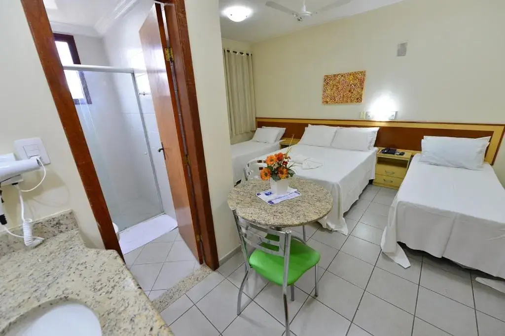 Vinds Plaza Hotel