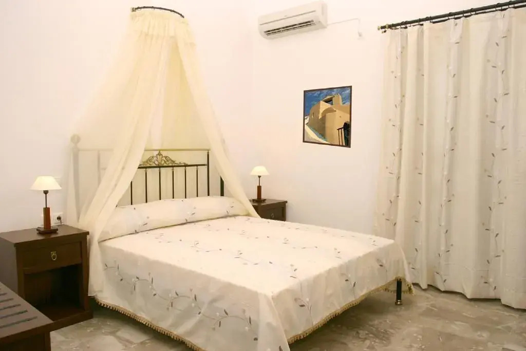 Ifestia Hotel