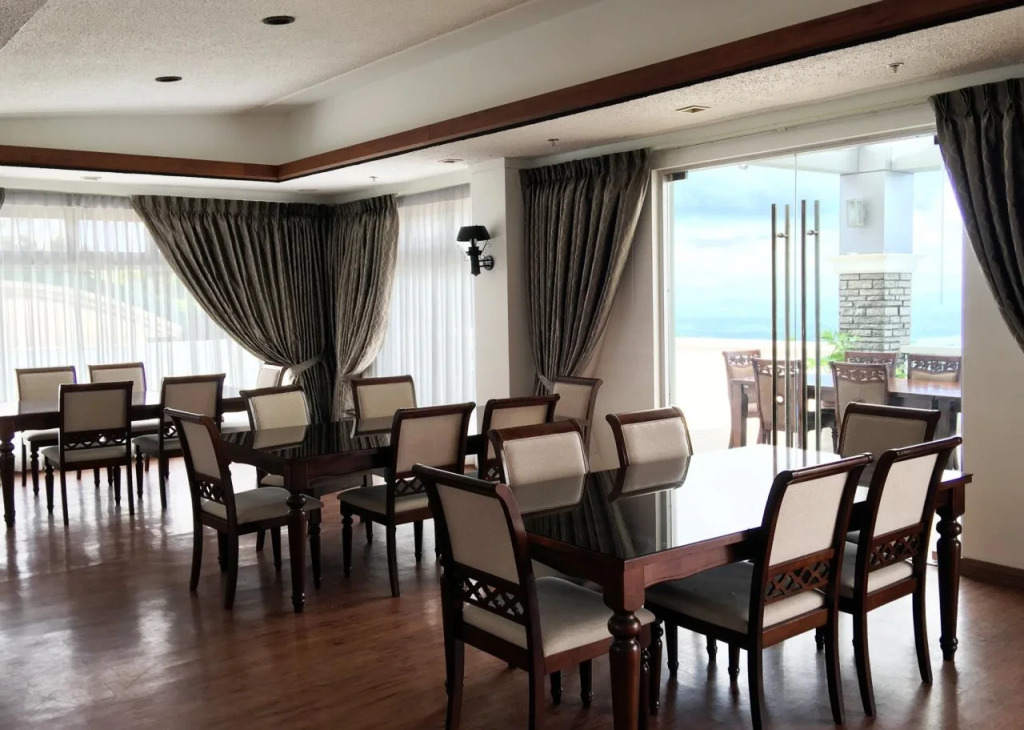 Vista Real Hotel