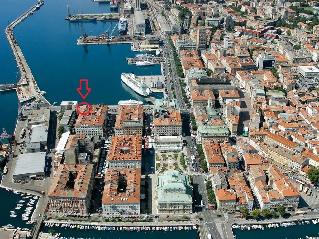 Harbour Residence Apartments