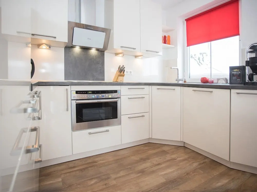 Bright Flat in Neuastenberg With Terrace