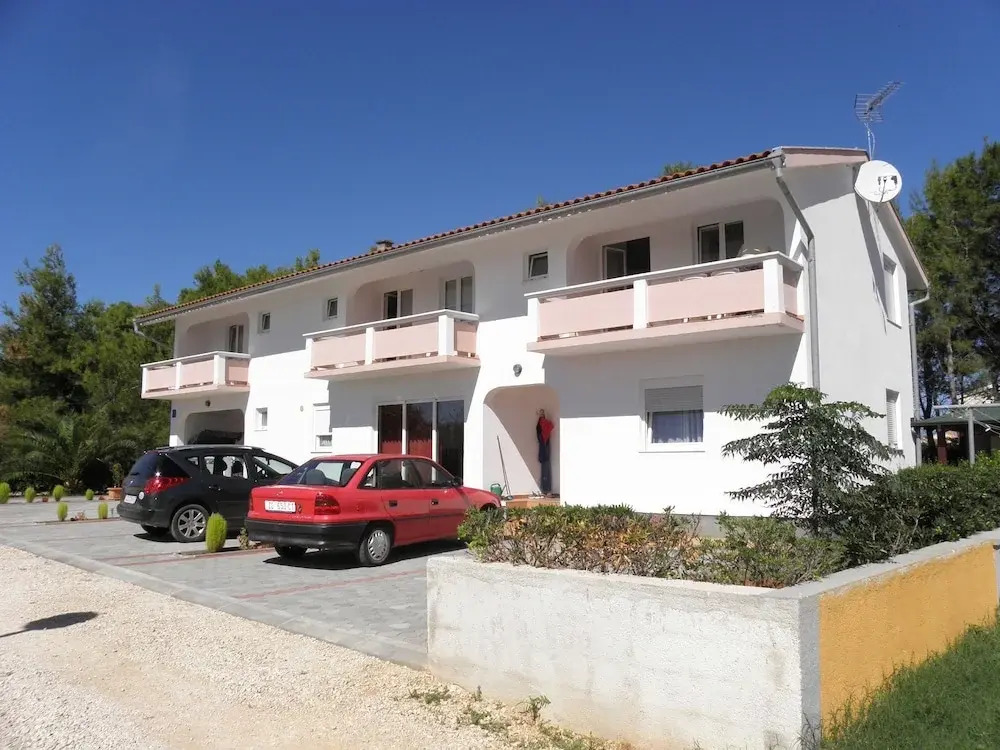 Vink - 80 m From Beach - A4