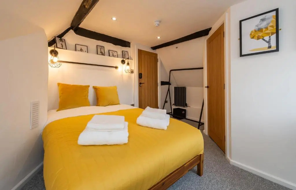 Riize Rooms - Self Check In Boutique Hotel