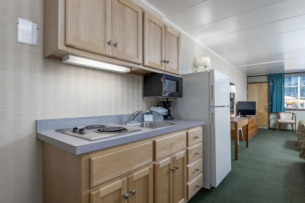 Kokomo Suites