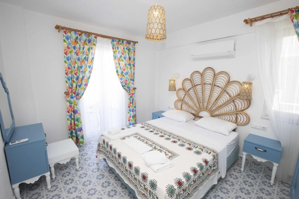Villa Blue Island