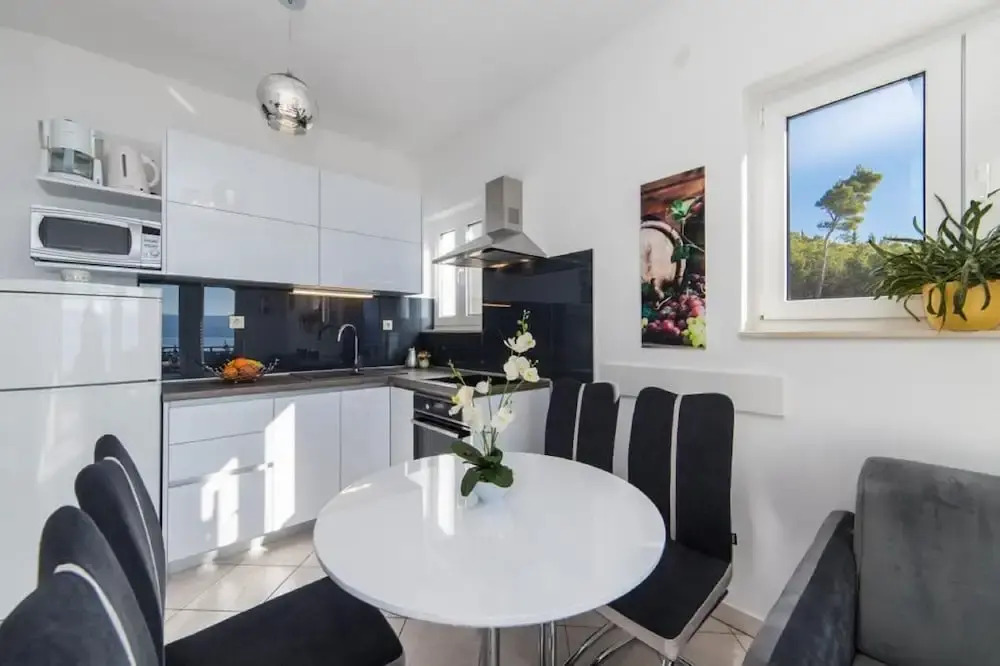 Apartment Tafra 2