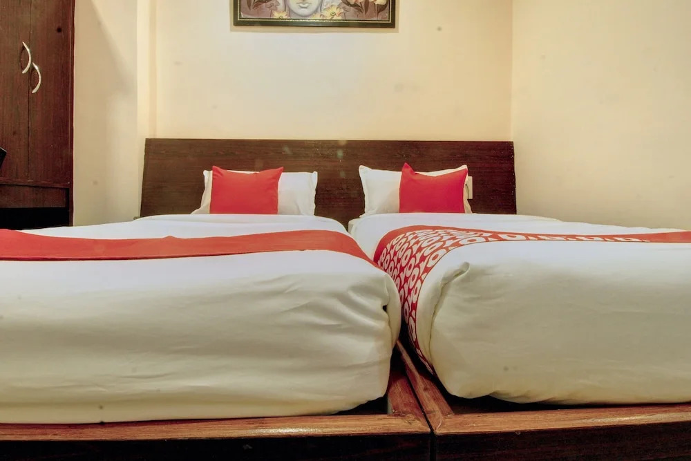 OYO 30475 Sangam Residency