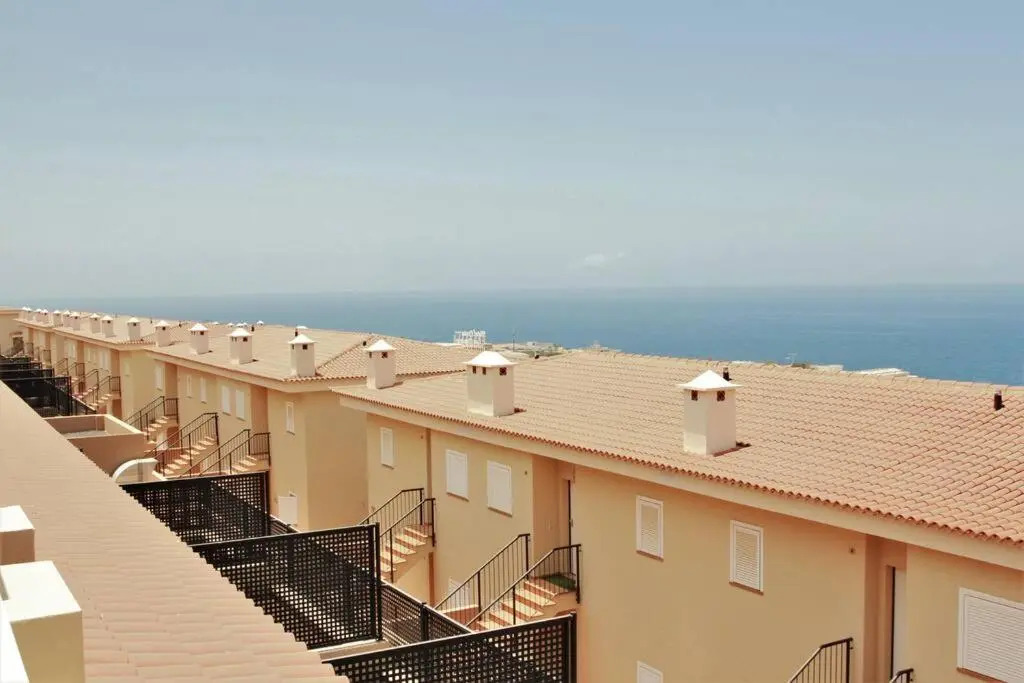 Modern and New 2 bed room Townhouse PA01
