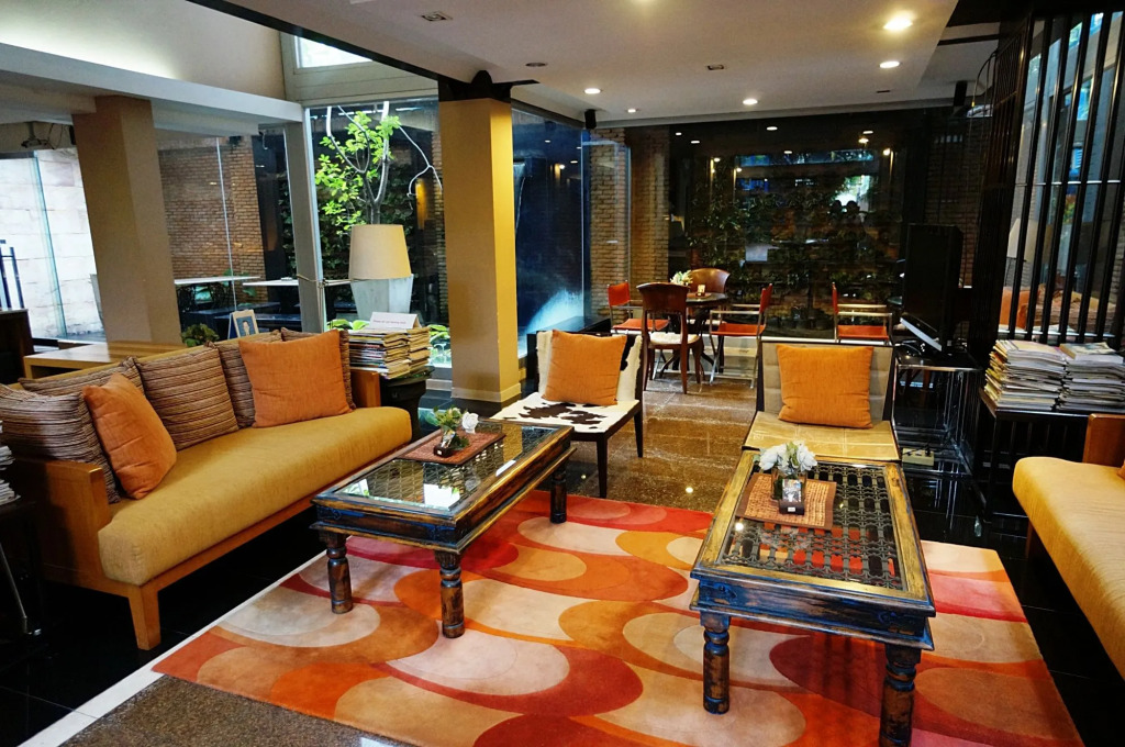 Silom Convent Garden
