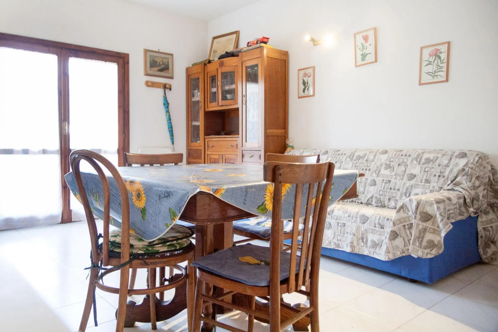 Trilocale Azzurro with small garden-TRILOCALE AZZURRO