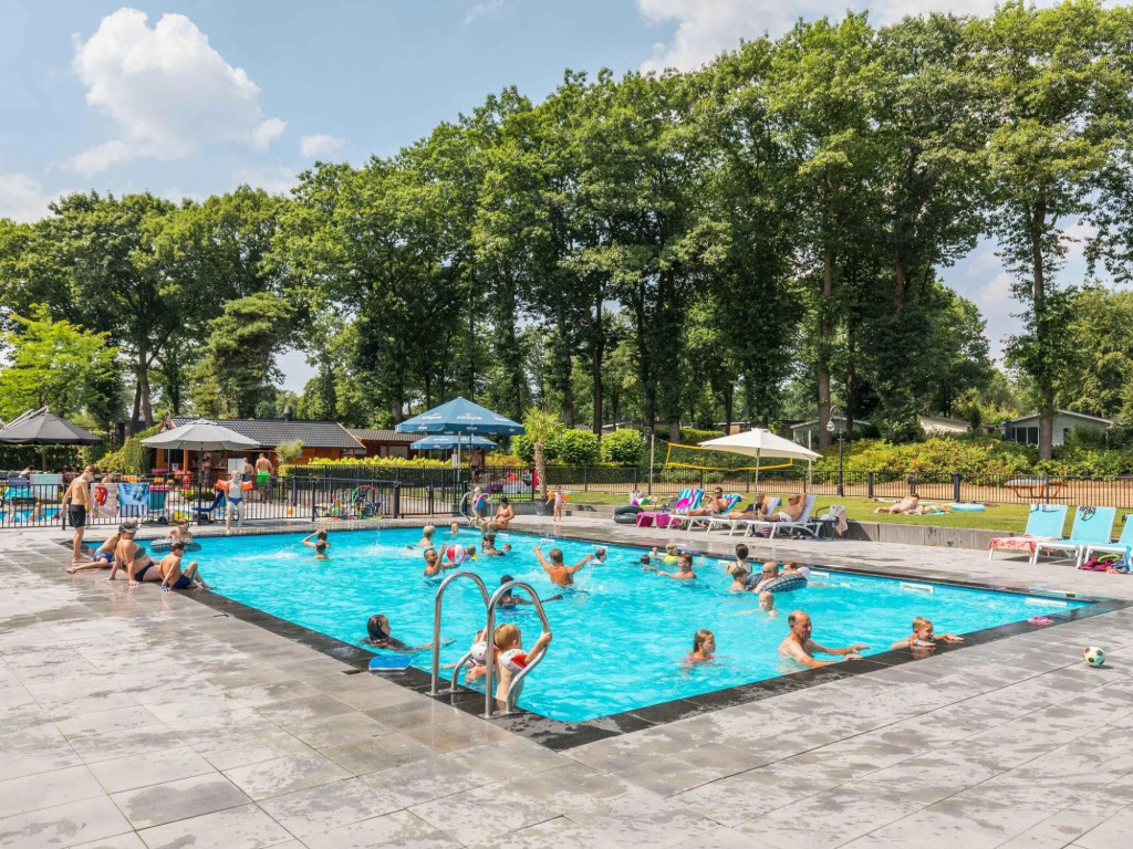 Beautiful chalet with dishwasher, on a holiday park, close to De Veluwe