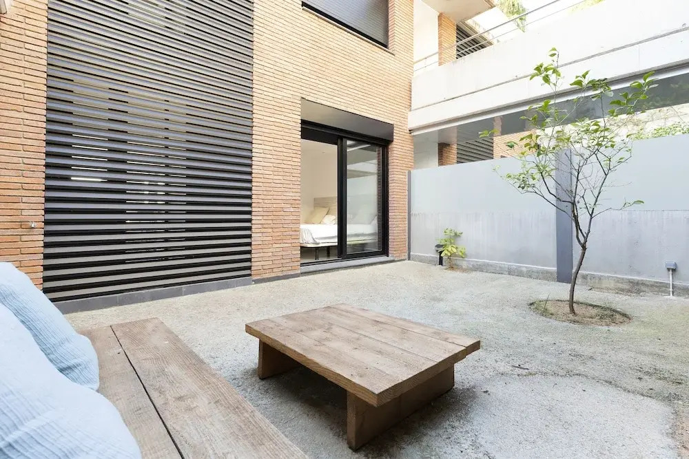 Santa Romana Apartments & Suites