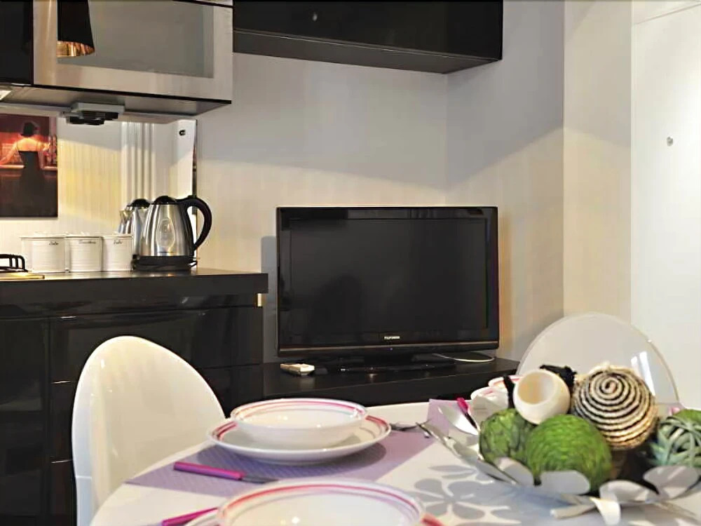 Art Deco Apartment
