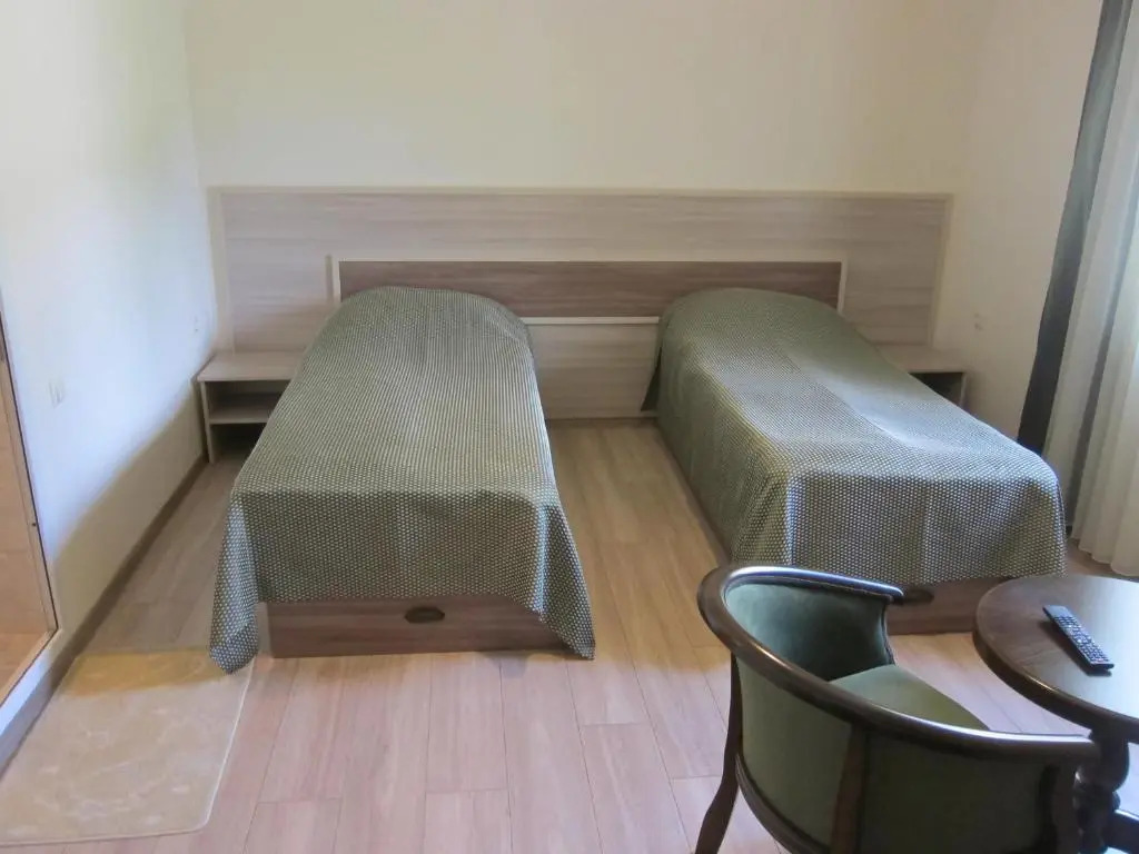 Lucytour Hotel