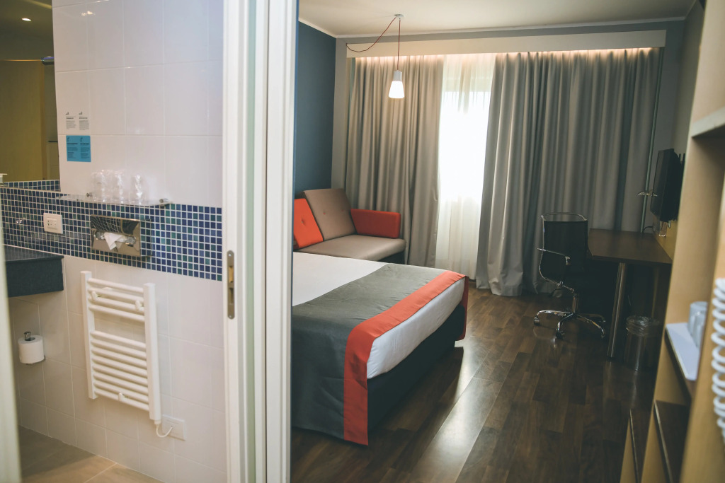 Holiday Inn Express Milan-Malpensa Airport by IHG