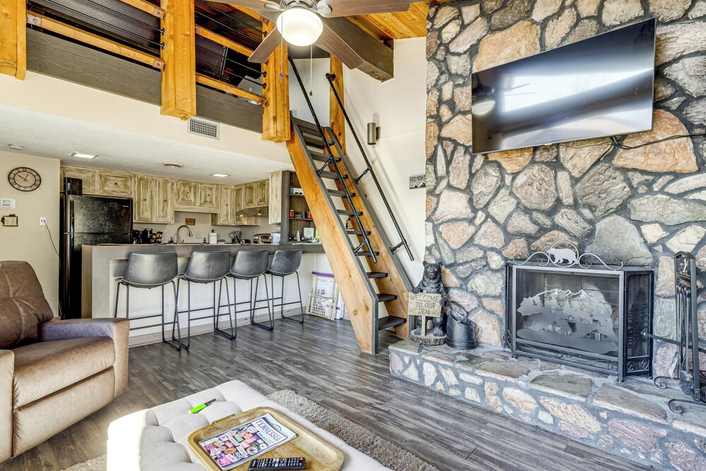 4 Mi to Forbidden Caverns! Mtn-view Gem in Smokies