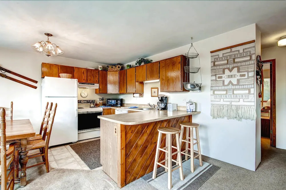 205 F Buffalo Ridge 2 Br condo by RedAwning