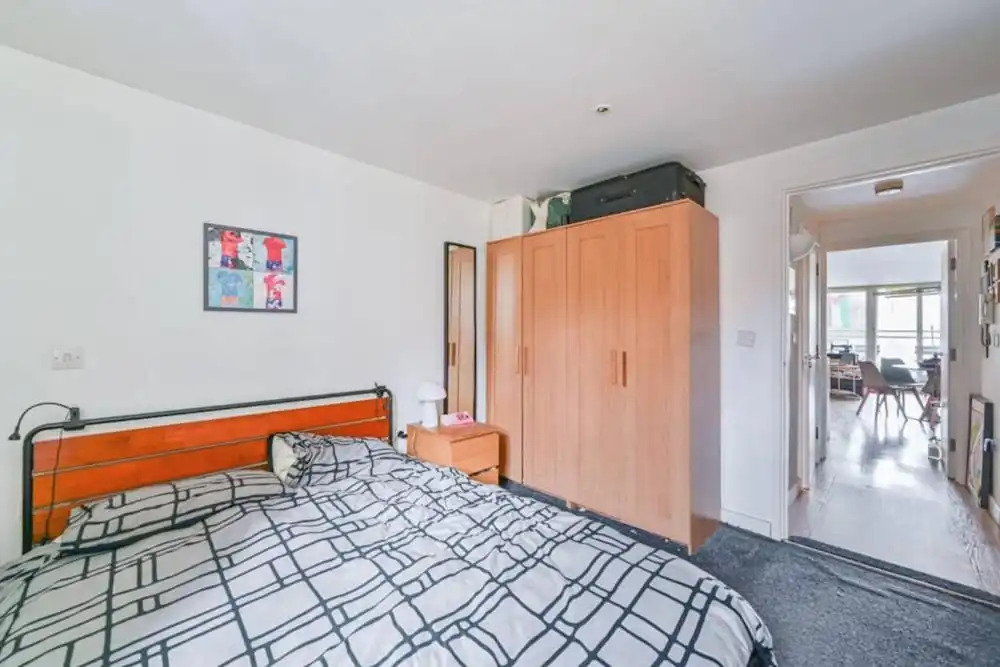 Comfortable 1 bed Near Deptford Station