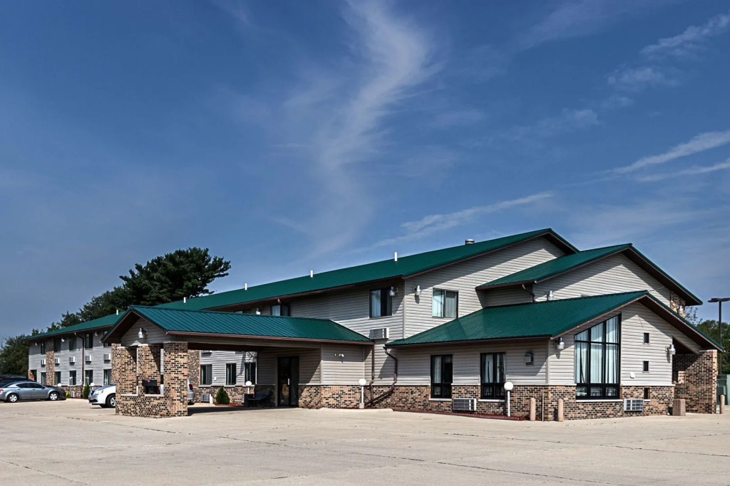 Motel 6 Kewanee, IL