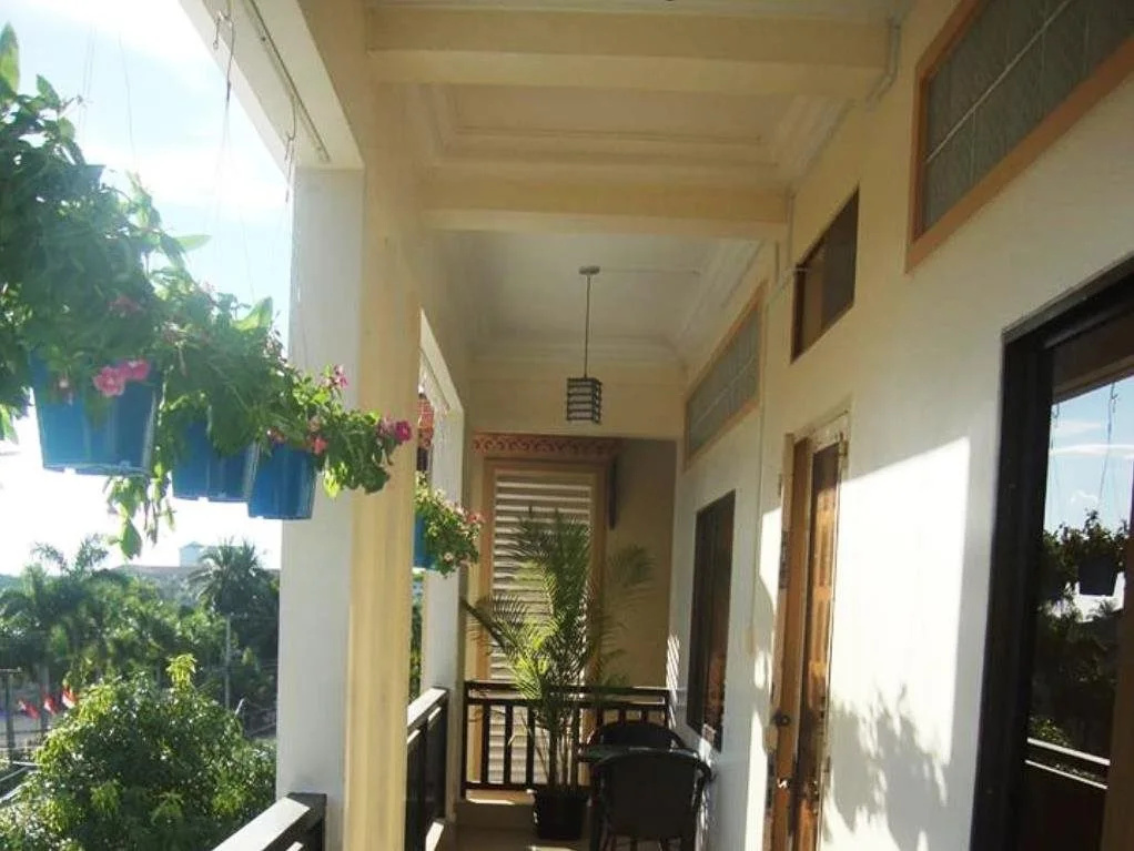 The World Guesthouse