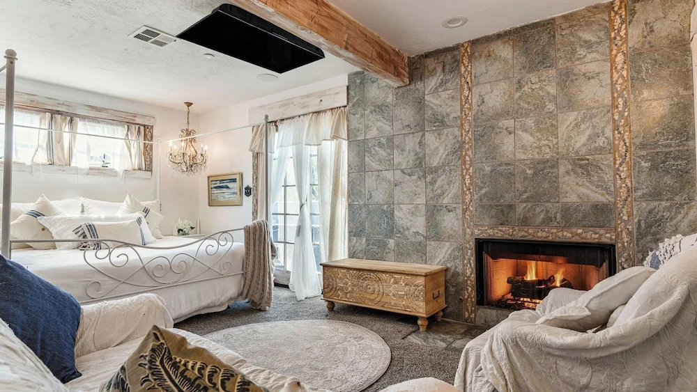 Le Petit Chateau du Jardin by Avantstay Hillside Malibu Retreat Pool + Hot Tub + Waterslide