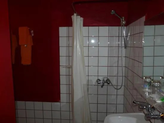 Villa Colour