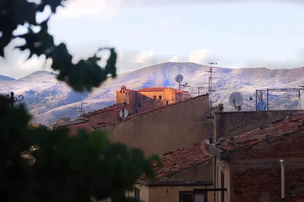 Studio in Castelbuono, With Wonderful City View, Balcony and Wifi