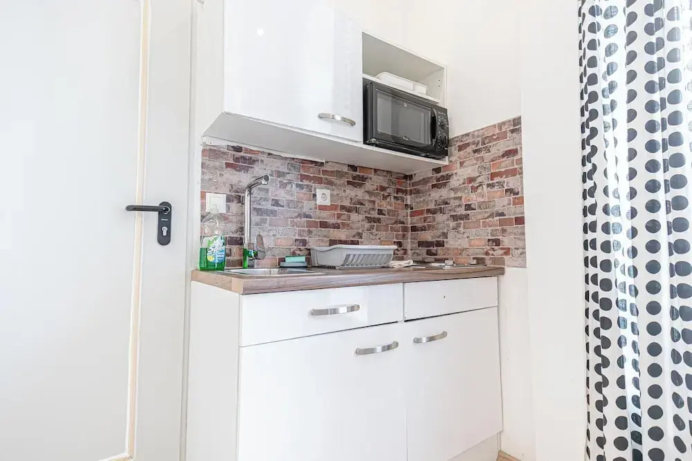 Affordable Stay Near Wiener Stadthalle