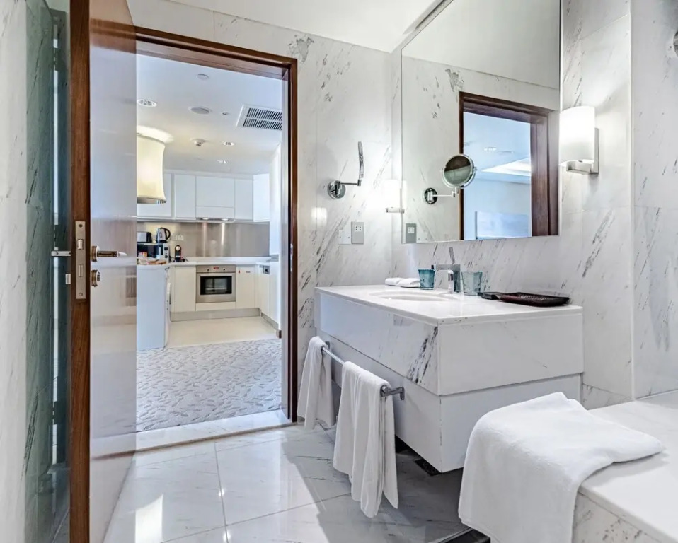 The address dubai mall Luxury 1bed balcony