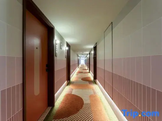 Orange Hotel (Nanjing Zhongshanling Zijin Zhong Aili Hotel)
