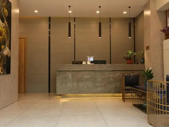 Yijia Hotel