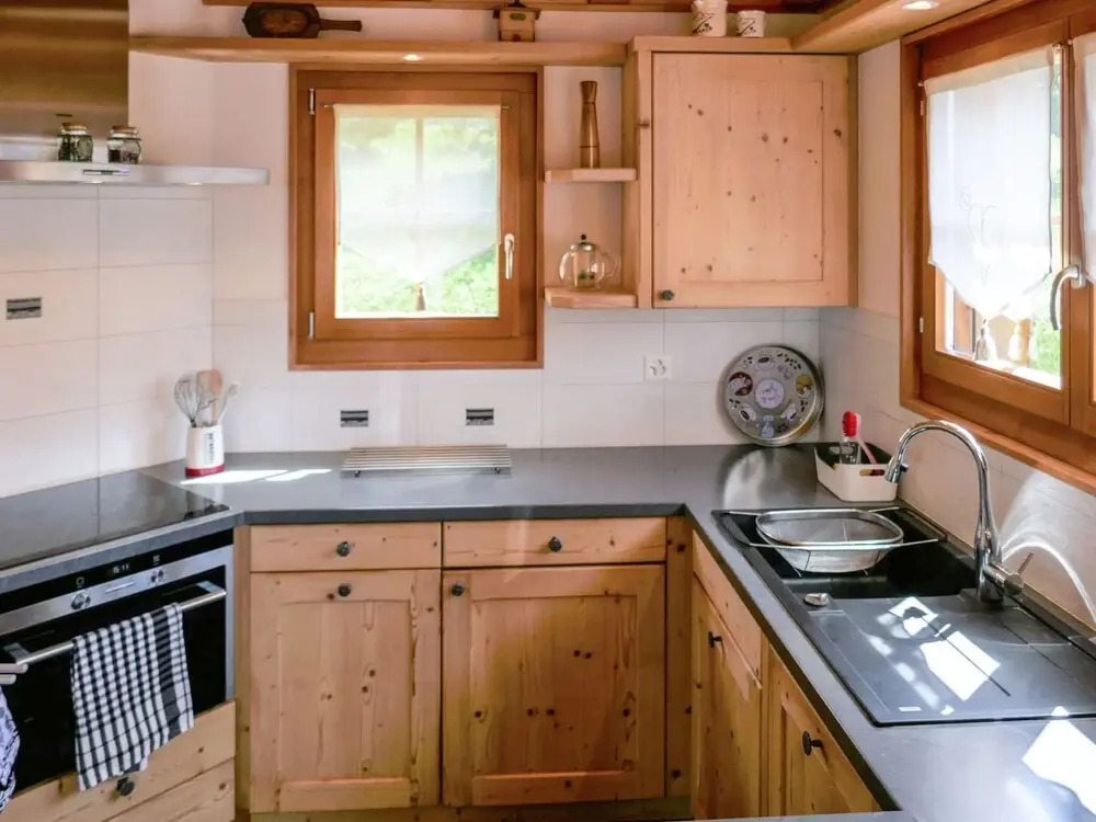 Chalet Le Muveran V6 by Interhome