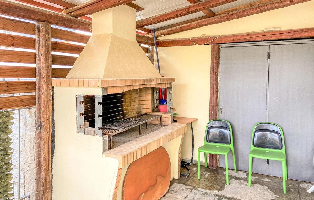 Stunning Home in Attika With Wifi and 3 Bedrooms