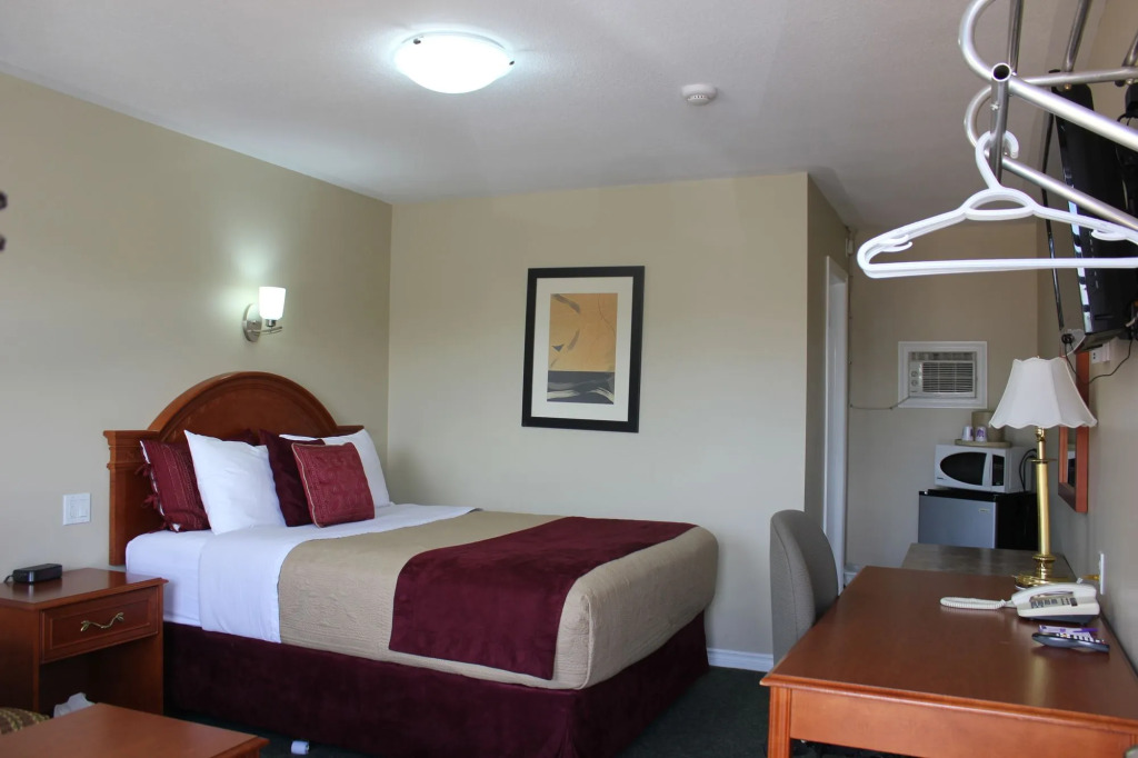 Nights Inn Owen Sound