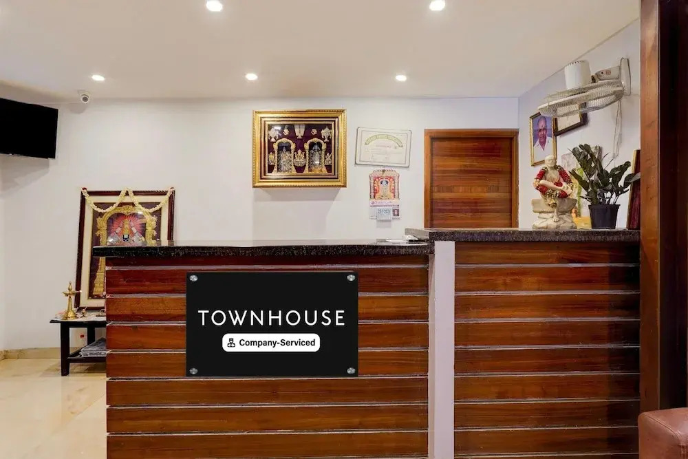 Super Townhouse Arcot Road Near Kauvery hospital