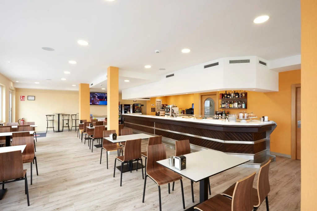 Hotel Arias Aeropuerto