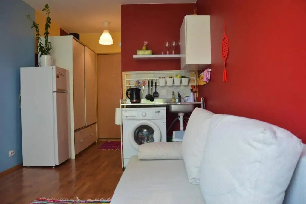 Slucko Central Studio Apartment near River