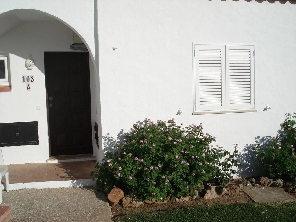 Apartment With 2 Bedrooms in Porches, With Pool Access and Furnished G
