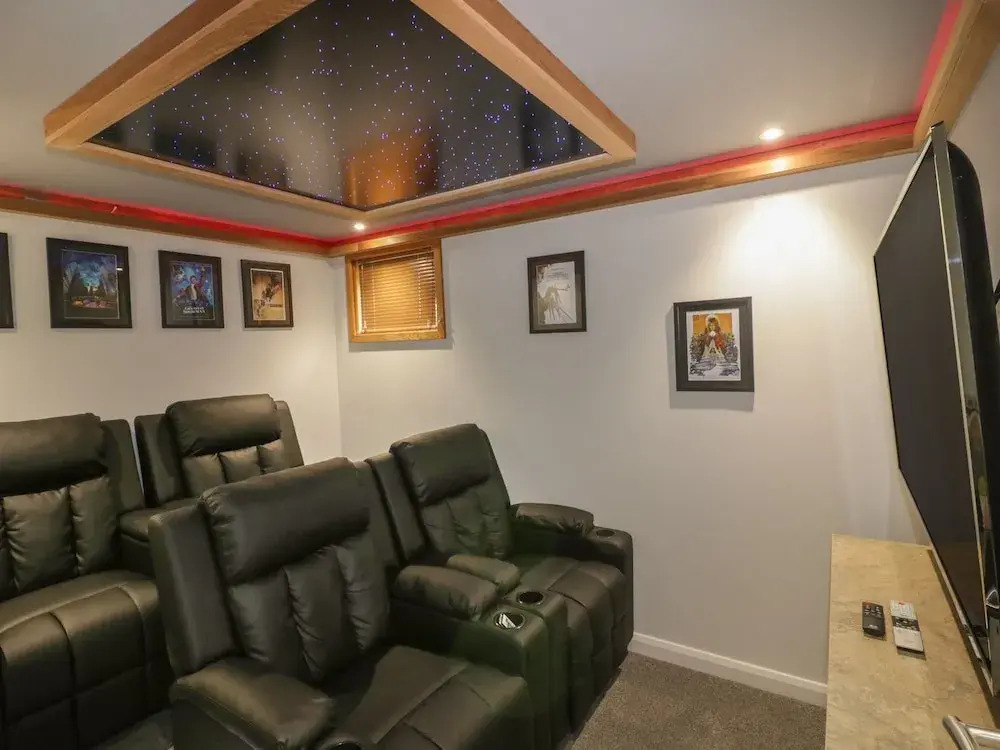 18 Meadow Retreat