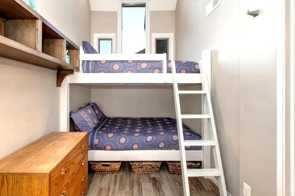 Red Pine 4 Bedrooms RPT-14T by KBM