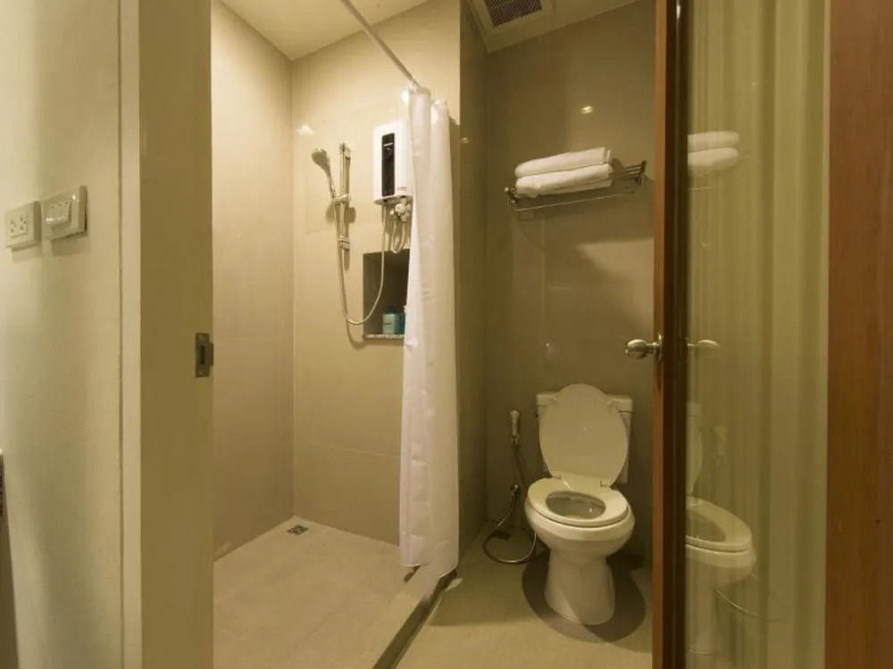 Siamaze Hostel