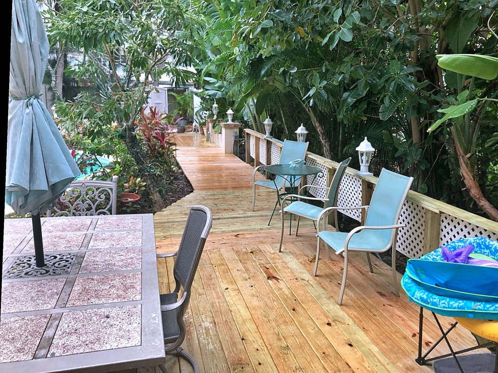 Treasure Island Beach Retreat Sleeps Up To 2