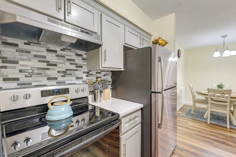 Great for Families! Quiet Auburn Getaway w/ Deck