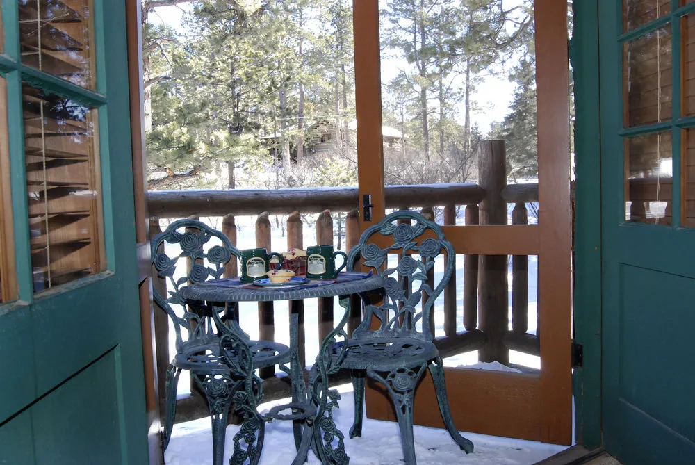 Pikes Peak Guest Cabin at Rocky Mountain Lodge