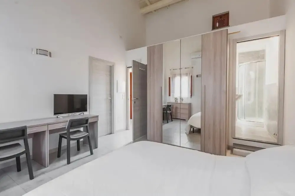 Modern Duplex by Wonderful Italy