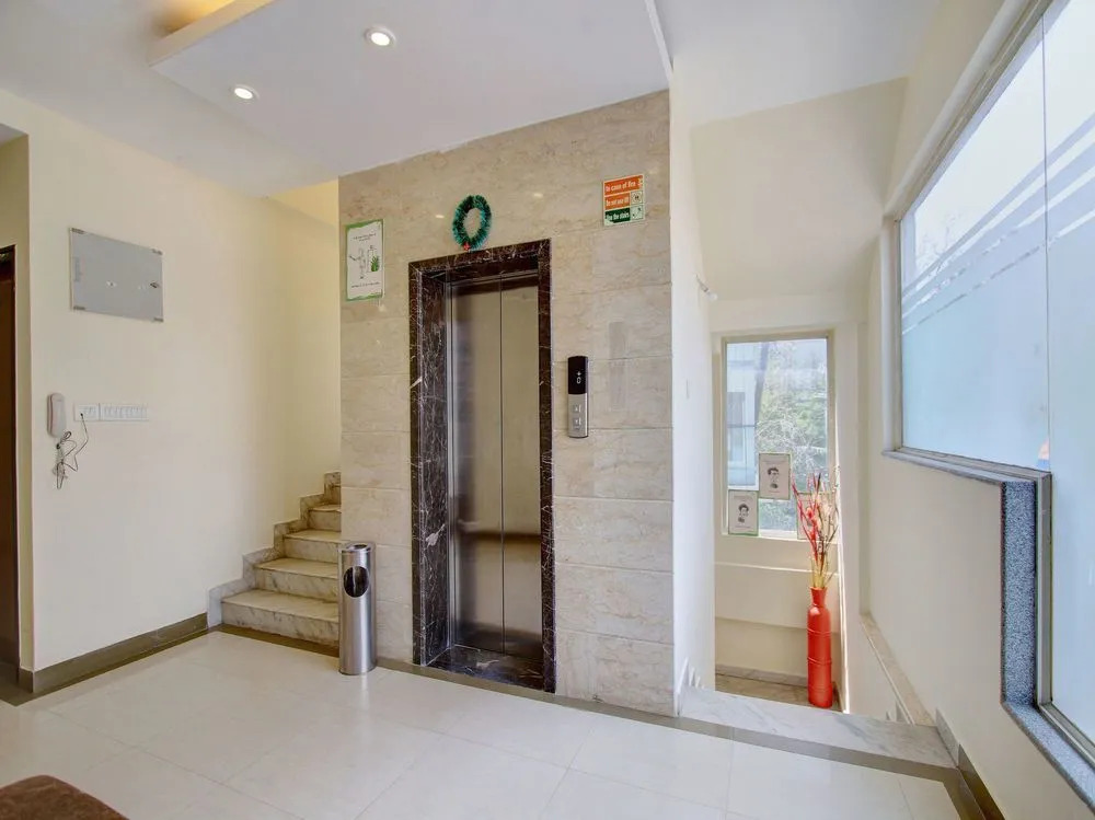 OYO 11137 Hotel Morgen Suites