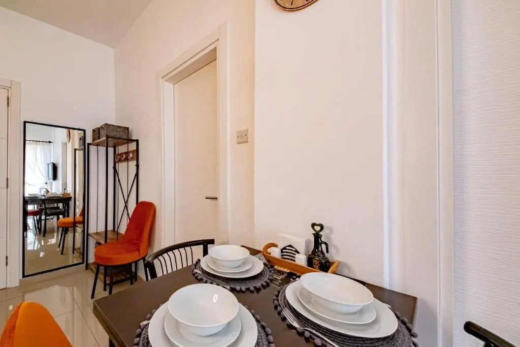 Luxury One-Bedroom Apartment with Private Garden Lukomorye E3