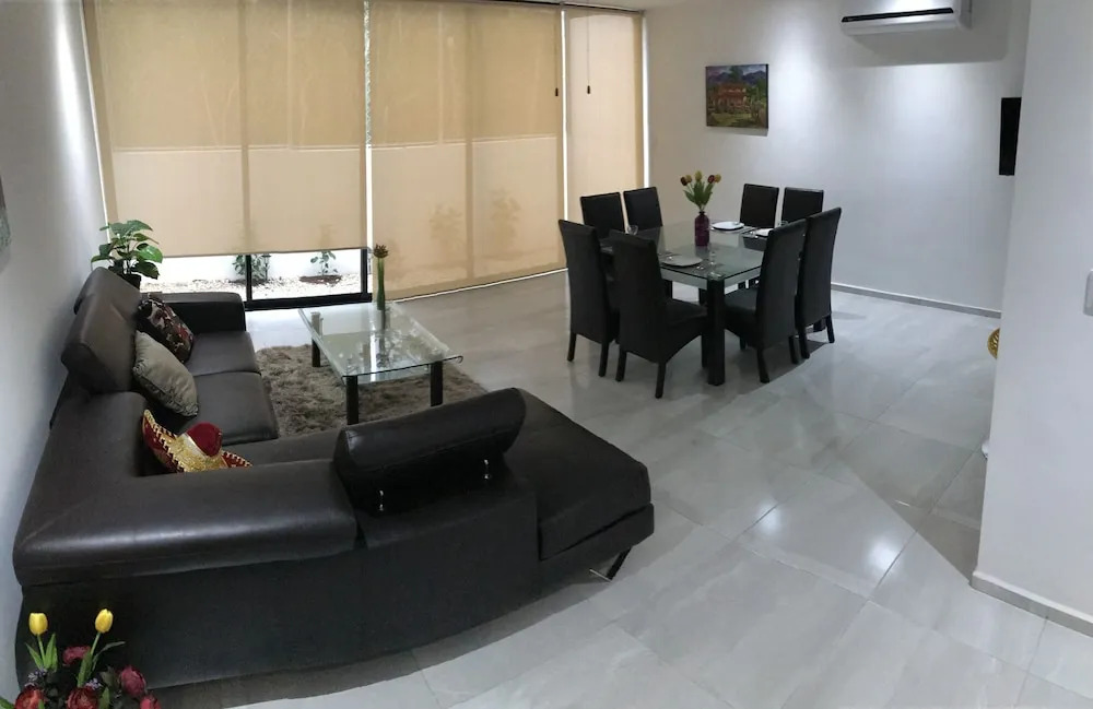 Casa PlayaDelCarmen 515 by Sinbad